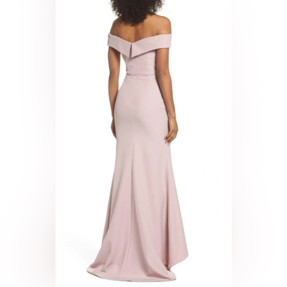 Jarlo Autumn Off The Shoulder Gown in Blush New With Tags Size 12 Formal Dress - Picture 3 of 11